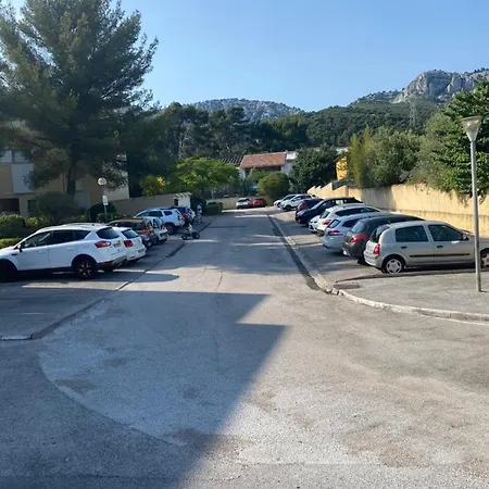 Appart T3 Tout Equipe Calme Avec Prairie Et Parking Toulon Extérieur photo